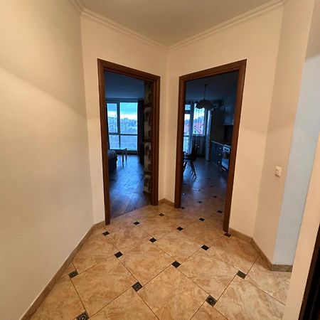 Апартаменти Біля Автовокзалу Ternopil Eksteriør billede